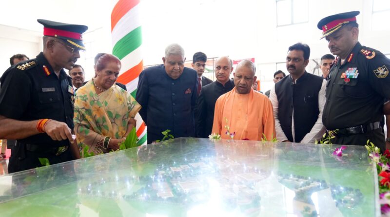 Vice President Dhankhar with yogi adityanath